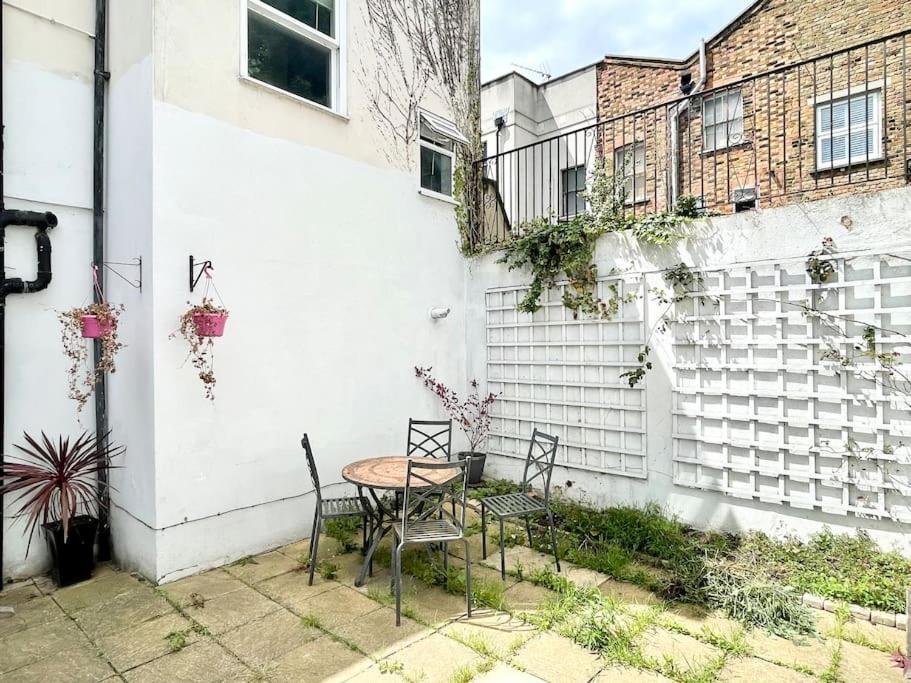 *New* Beautiful 2 Bedroom House In Central Location London Eksteriør bilde