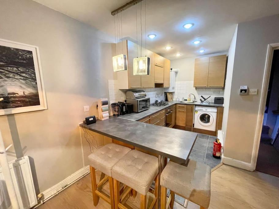 *New* Beautiful 2 Bedroom House In Central Location London Eksteriør bilde